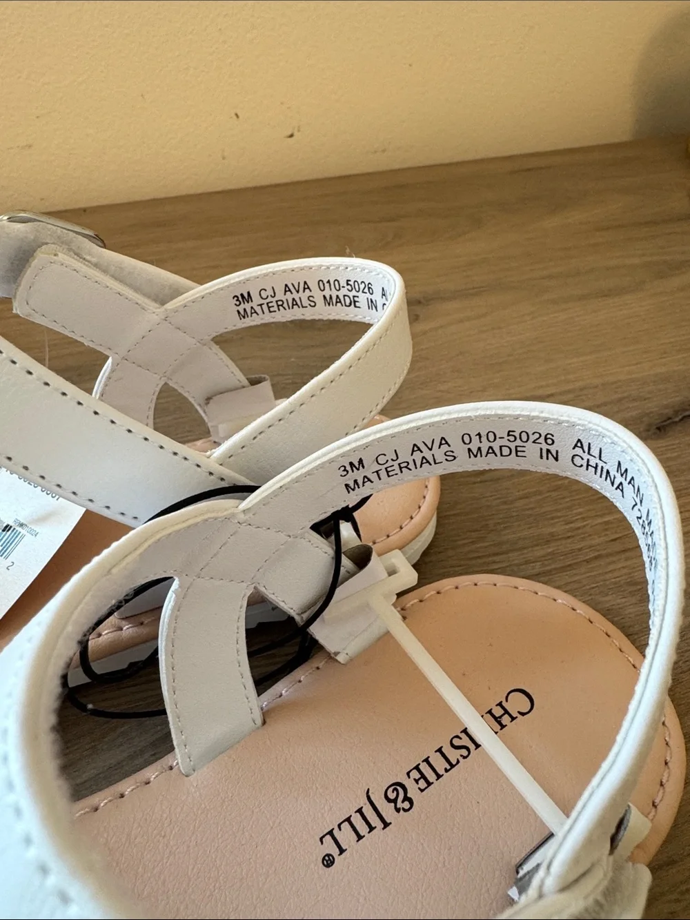 NWT Christie & Jill Girls' White Floral Ankle-Strap Sandals
